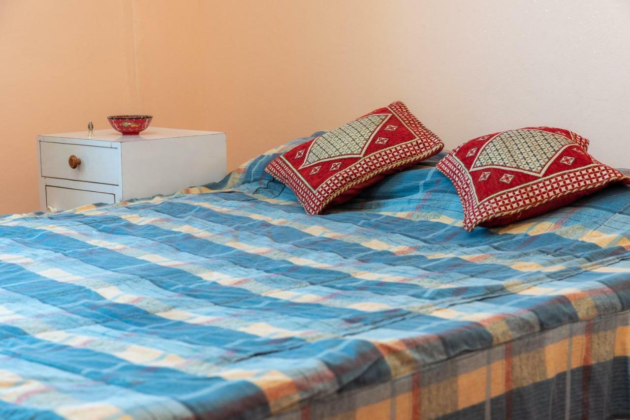 Bedouin Pink Ecohouse Bed & Breakfast Wadi Musa Ngoại thất bức ảnh